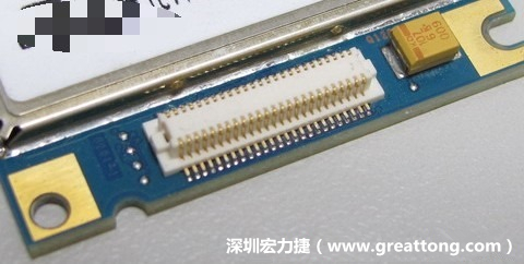 PCBA大講堂：板對板連接器下面裸銅設計，造成模組功能不良