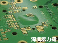 散熱差可能導致PCB阻焊層的剝離。