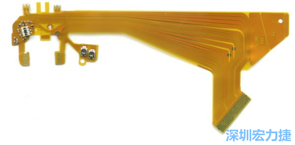 針對消費性電子產(chǎn)品的外型設(shè)計，F(xiàn)PC可以做任意形狀的適應(yīng)性線路設(shè)計。